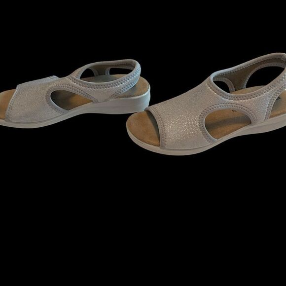 Madina – Youla|Casual Women Lightweight Slip-on Sandals for Sensitive feet - Picture 3 of 8